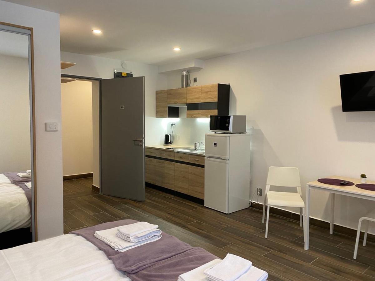 M70 Apartmanhaz Miskolc Bagian luar foto