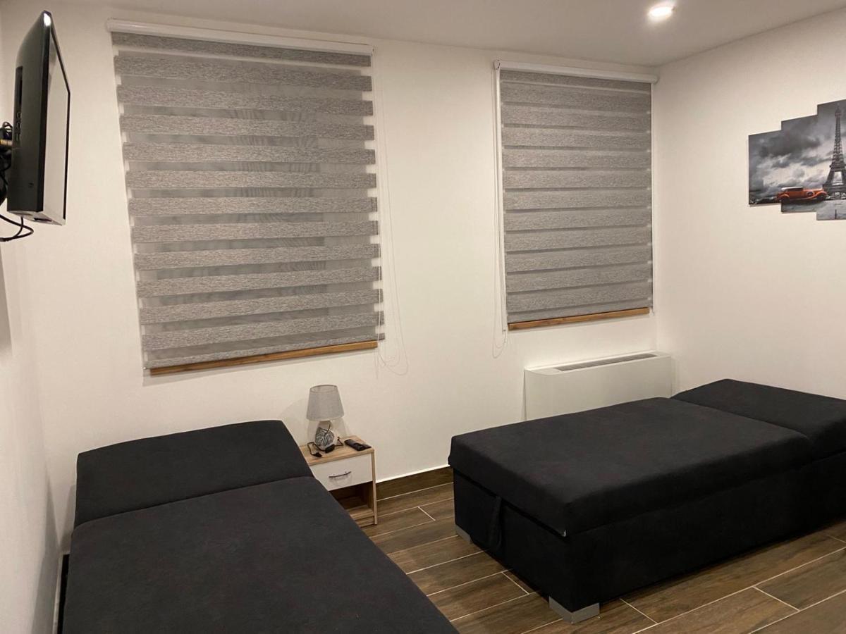 M70 Apartmanhaz Miskolc Bagian luar foto