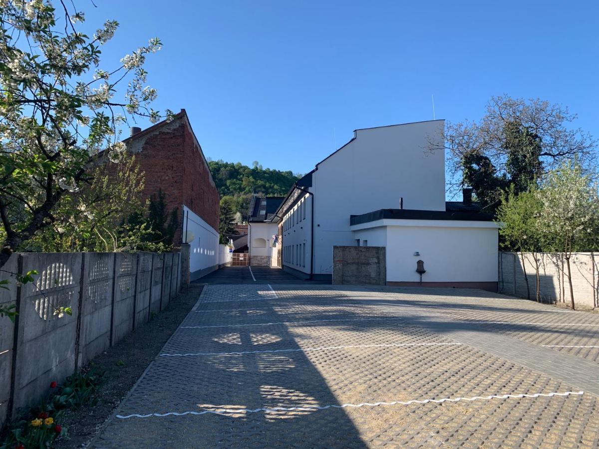M70 Apartmanhaz Miskolc Bagian luar foto