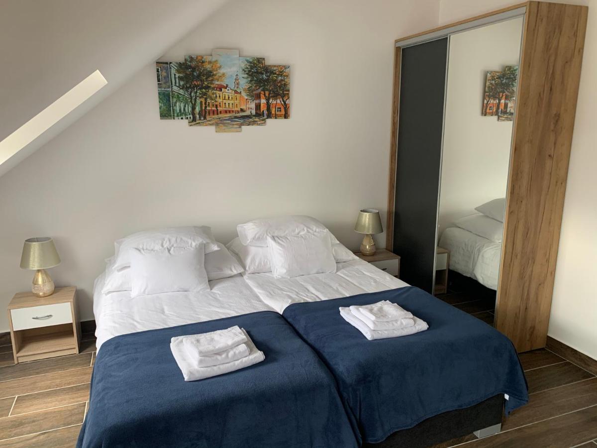 M70 Apartmanhaz Miskolc Bagian luar foto